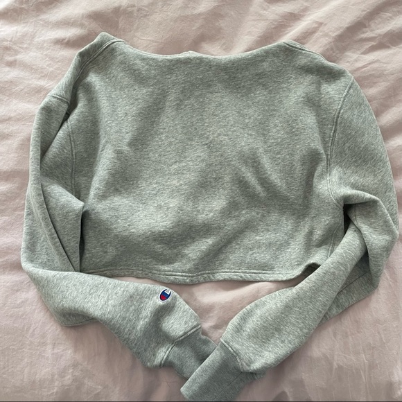 Cropped Grey Champion Sweatshirt - Picture 2 of 2